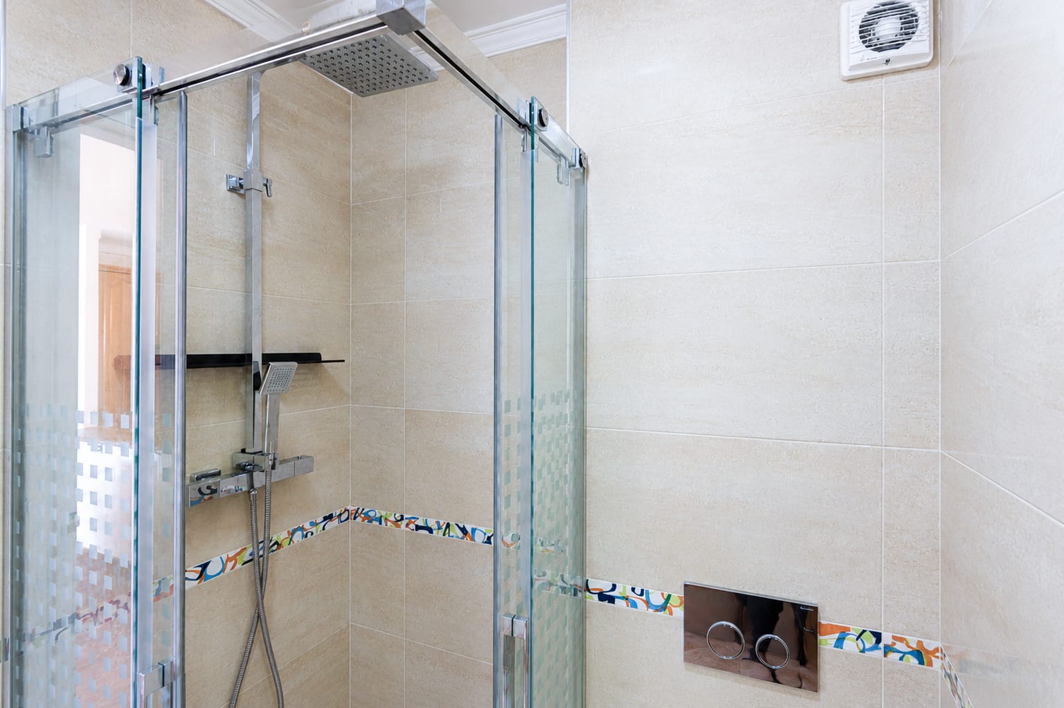 Casa Kevin walk-in shower