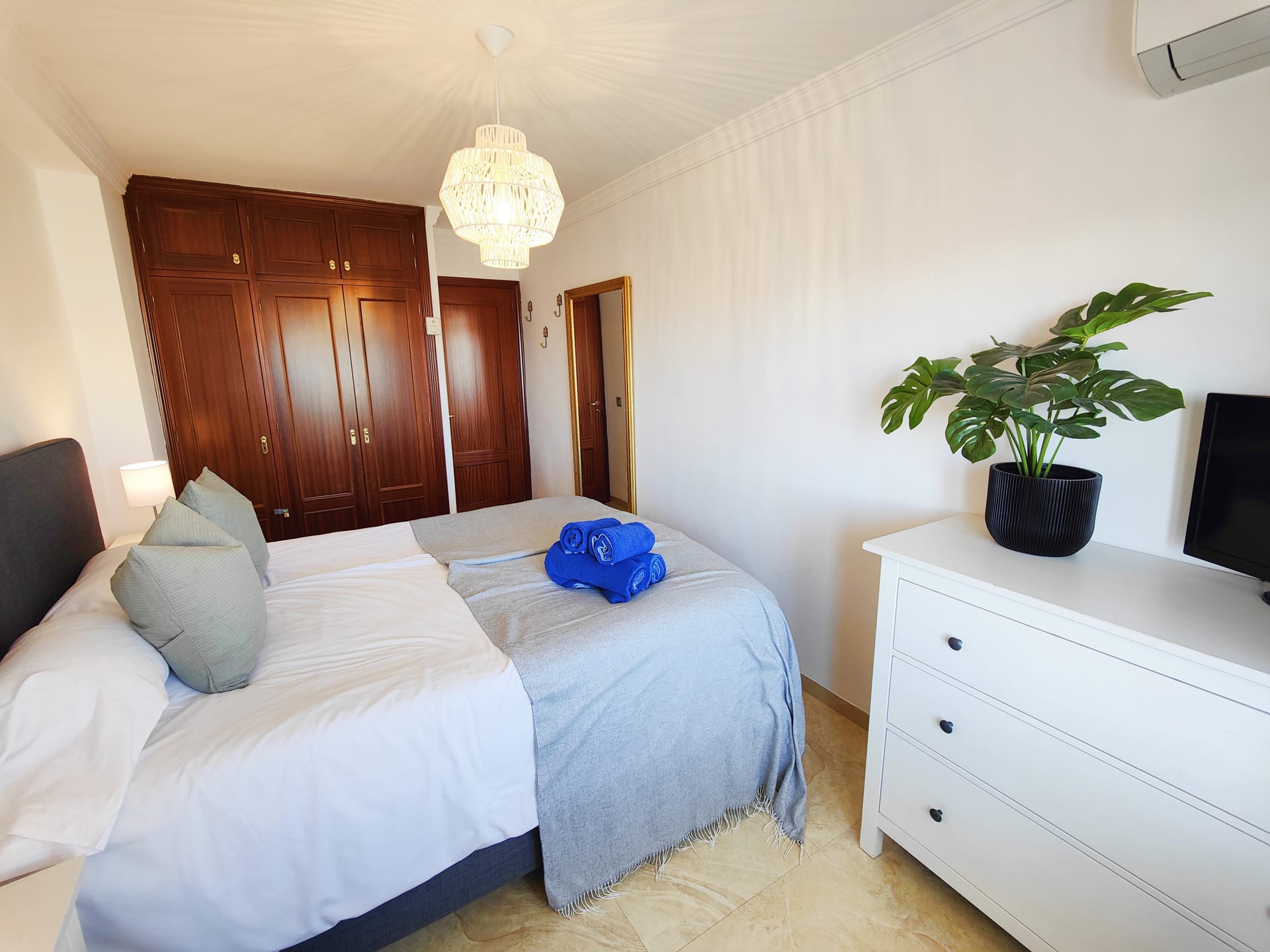 Casa Mia main bedroom view